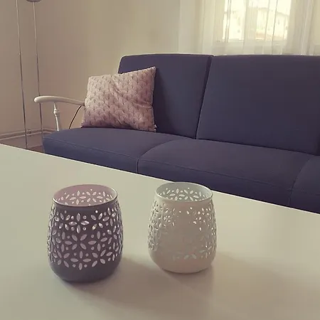 Cosy And Chic... Parking Included