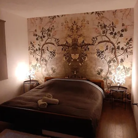 Cosy And Chic... Parking Included Apartman Szarajevó